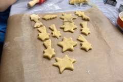2023-12-03-Adventsbacken-fuer-Kinder-5