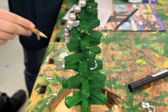 2025-12-18-Werken-AG-Weihnachtsbaeume-1