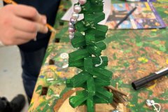 2025-12-18-Werken-AG-Weihnachtsbaeume-6